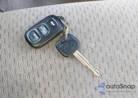 2003 Toyota Camry Le from USA, damaged, VIN 4T1BE32K63U164890